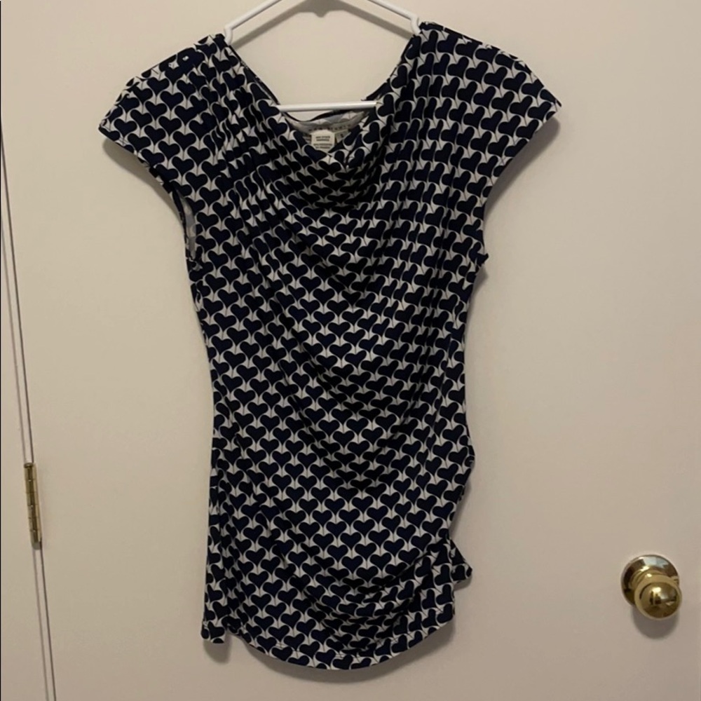 Graphic heart top